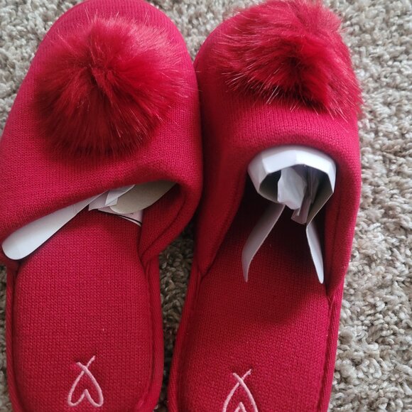 Victoria's Secret Red Slippers - Picture 1 of 2
